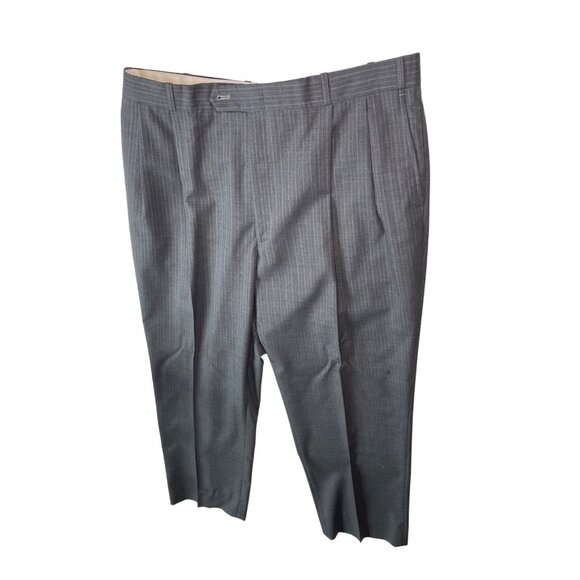 Mens Gray Pinstripe Two-Piece Suit 100% Wool Classic Fit Jacket & Pants Size 44L - Picture 14 of 16